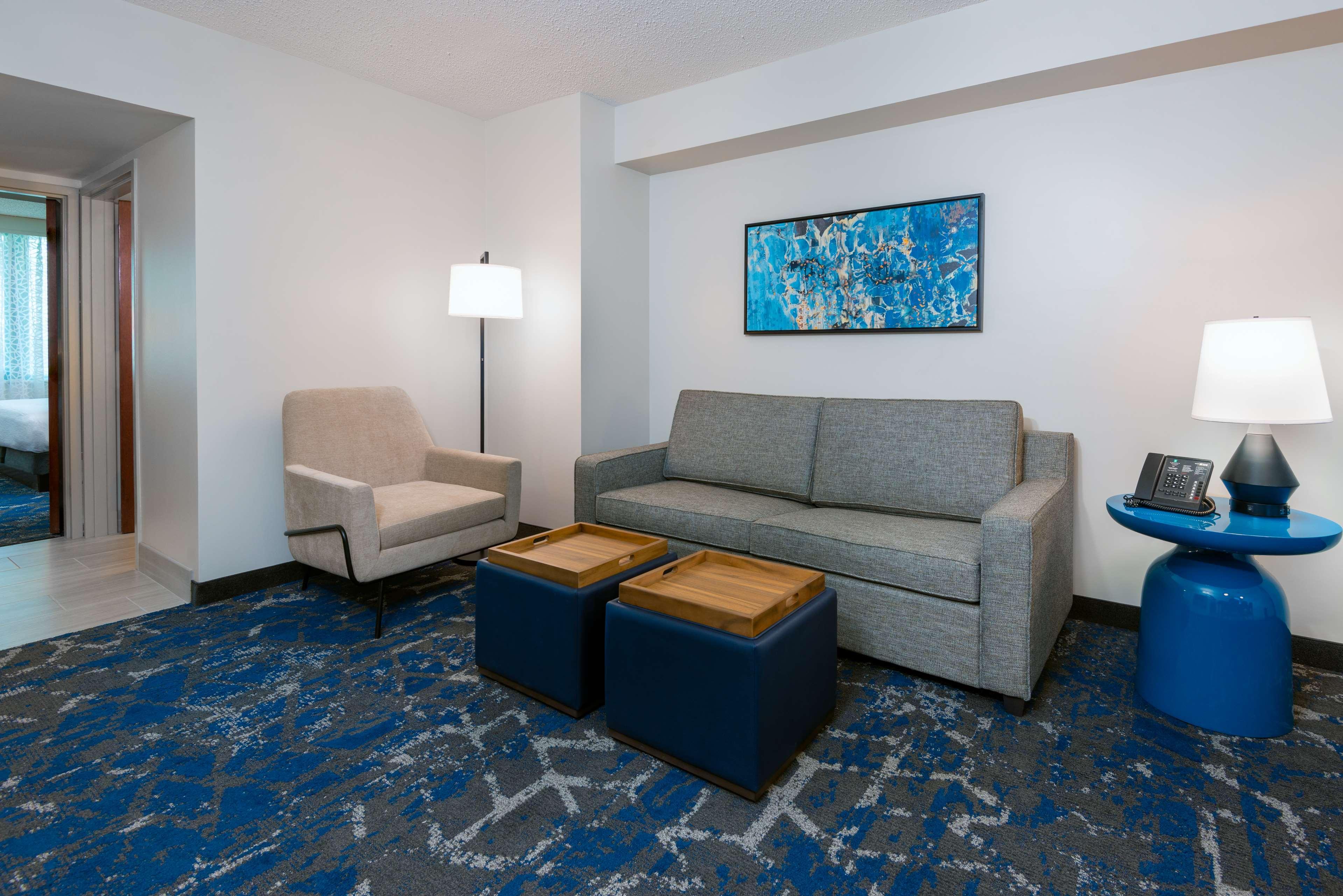 Embassy - Usf / Busch Gardens Hotel
