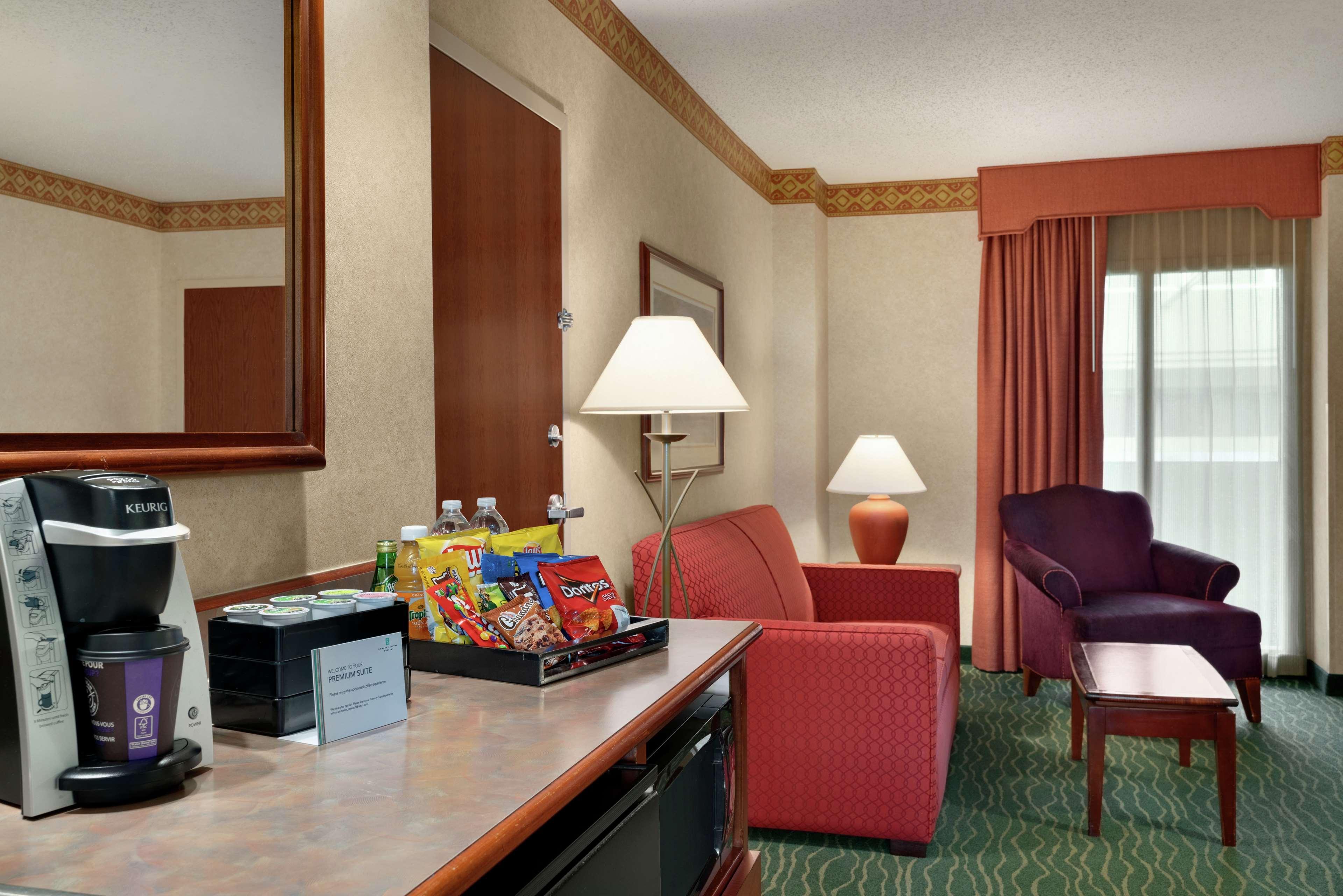 Hotel Embassy - Usf / Busch Gardens