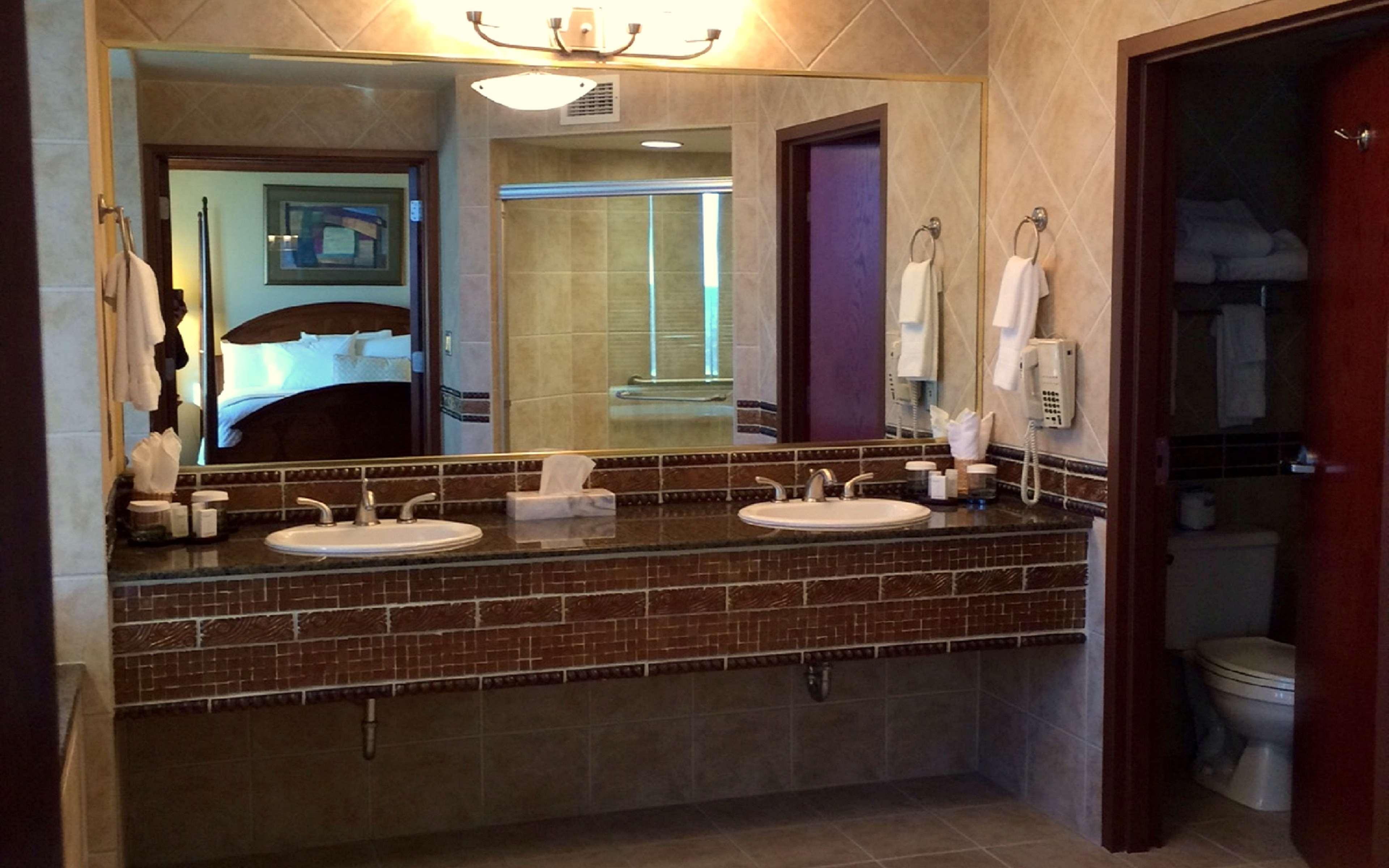 Hotel Embassy - Usf / Busch Gardens 3*