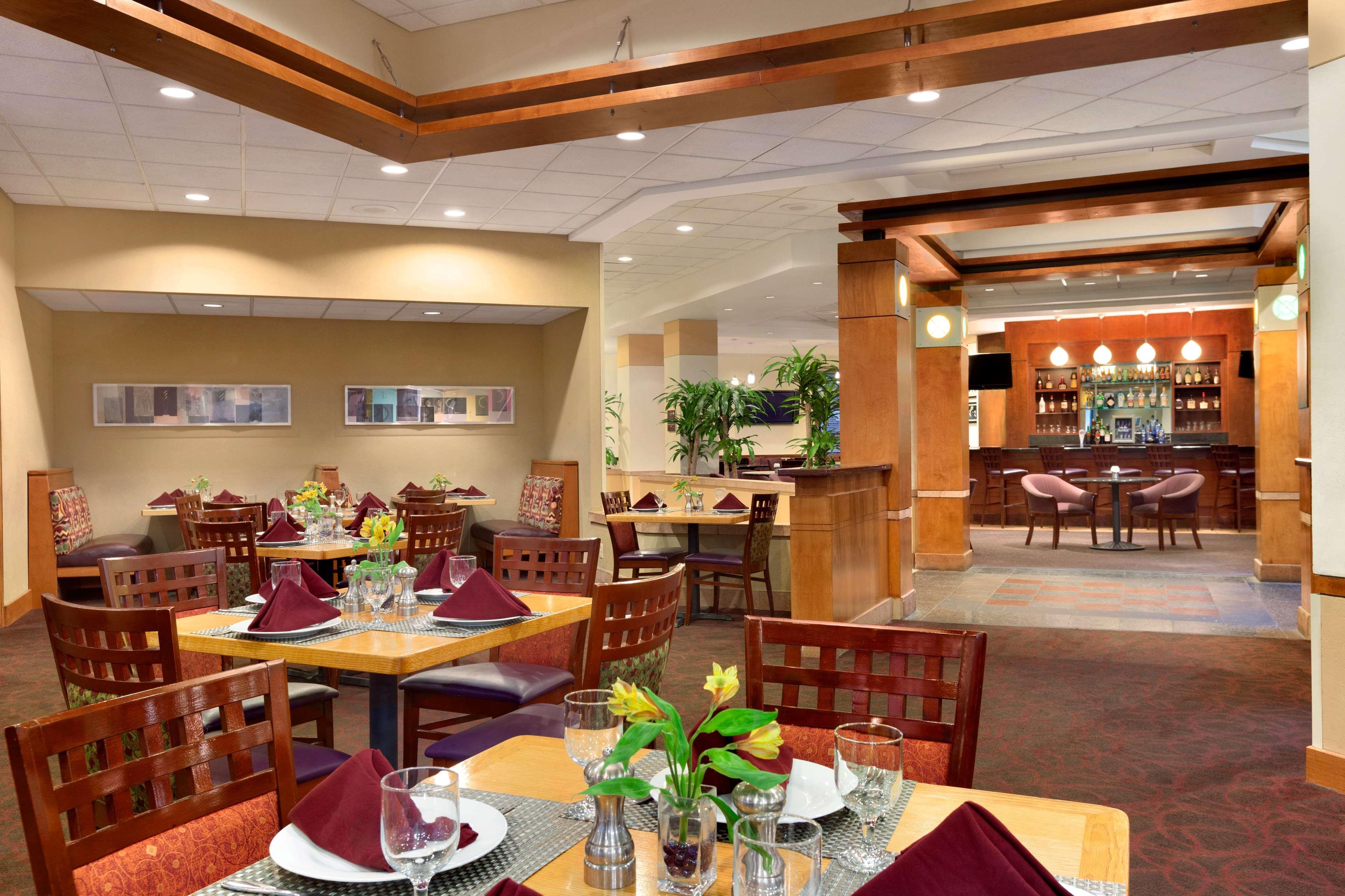 Embassy - Usf / Busch Gardens 3*