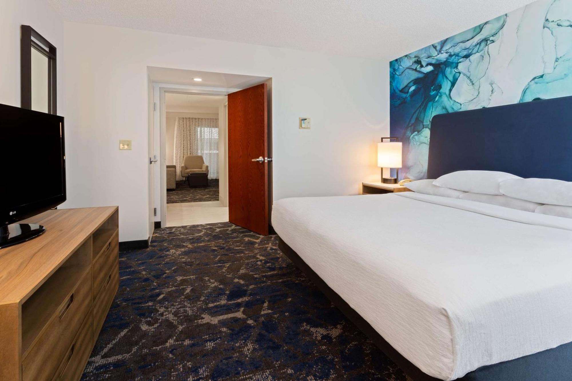 Embassy - Usf / Busch Gardens Hotel 3*